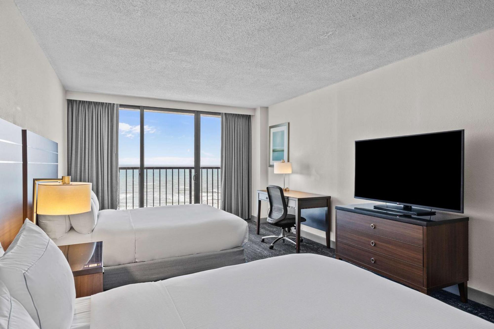 Doubletree By Hilton Atlantic Oceanfront Hotel