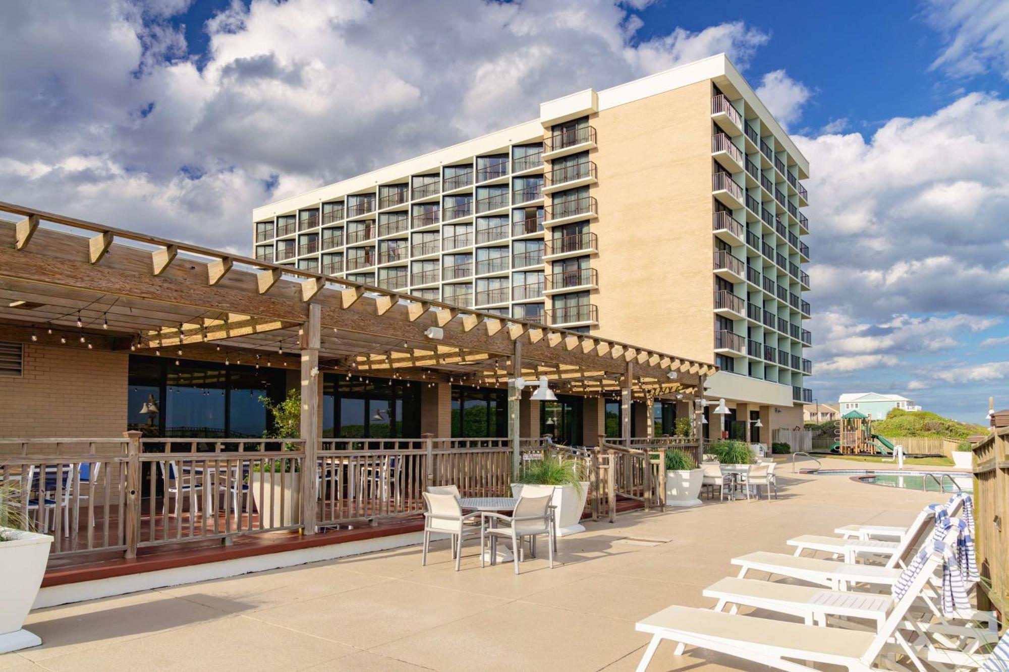 Hotel Doubletree By Hilton Atlantic Oceanfront 4*